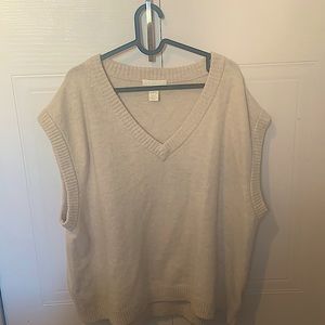 Slouchy Beige H&M Sweater Vest